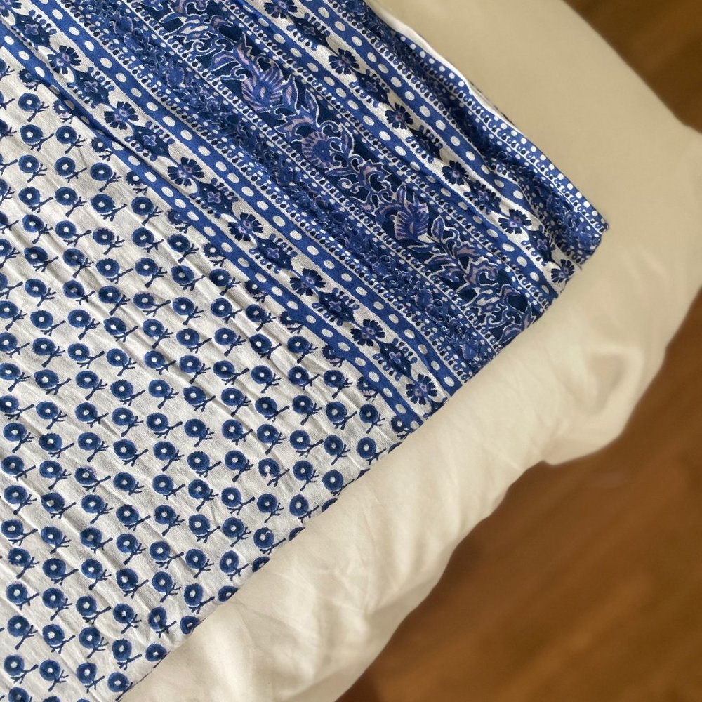 Blue & White Light Scarf 100% Cotton - Like New!!
